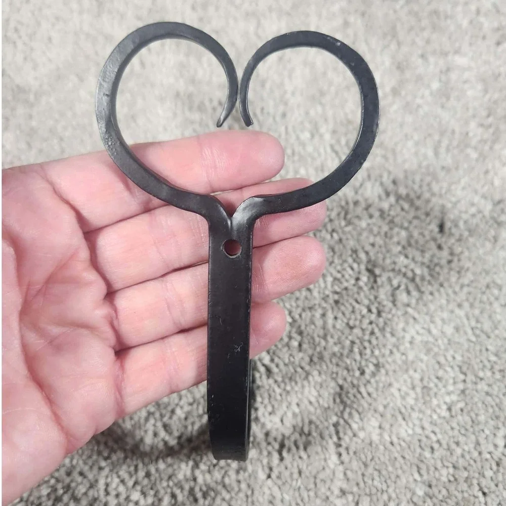 Heart Wall Hooks Black Wrought Iron Hand Forged Rustic Farmhouse Set of 4